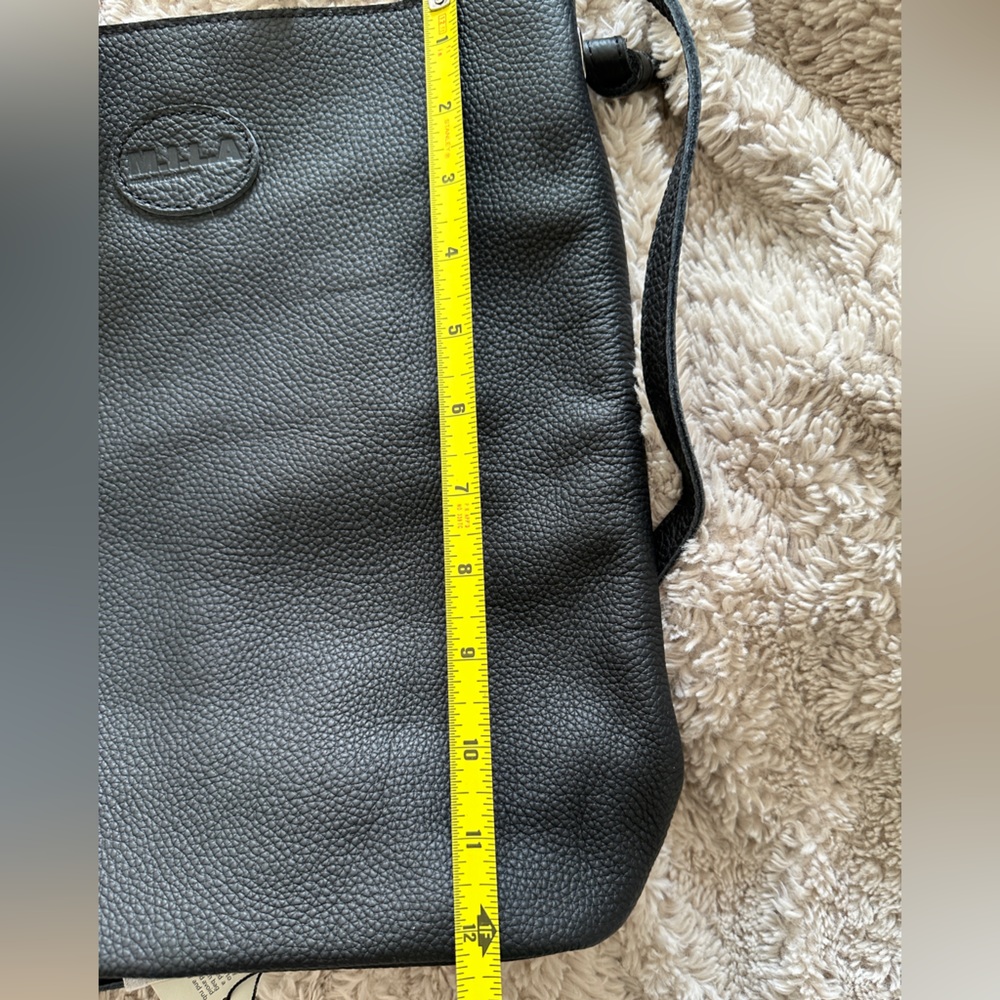 NWT M.I.L.A Made in Los Angeles premium black leather bucket bag with tags - Picture 3 of 10